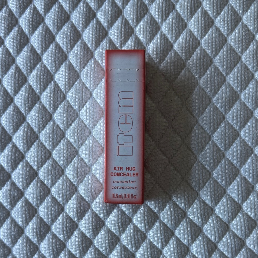 Bite Beauty Air Hug Concealer - Red Packaging